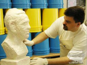 לחיצה להגדלת תמונה יש לתכנן היטב את הגיבוי על מנת שלא ליצור נעילה מכאנית. 