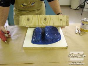 לחיצה להגדלת תמונה יש למרכז את המסגרת מעל המודלים.