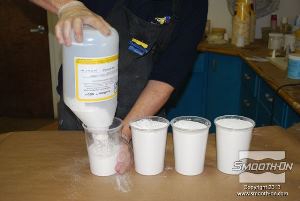 לחיצה להגדלת תמונה יציקת המסיכה תעשה מגבס מחוזק פולימר Matrix® NEO®. יחס הערבוב של החומר הוא 2A:1B לפי נפח.