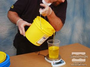 לחיצה להגדלת תמונה שוקלים על משקל בדיוק של גרם את חלק A של הפוליאוריתן TASK 14.