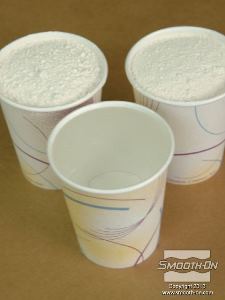 לחיצה להגדלת תמונה מדוד אבקת גבס ומים ביחס של 1(מים):2(גבס) לפי נפח. 