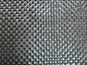 לחיצה להגדלת תמונה לאחר ההתמצקות המודל מוציא את היד. אין שאריות אלגינט על יד המודל.