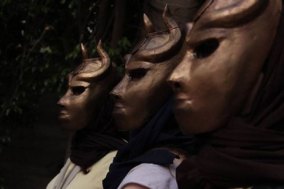 מסכות בני ההרפייה (מתוך משחקי הכס) - עודד איינבינדר