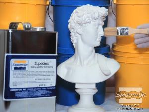 לחיצה להגדלת תמונה אוטמים את המודל בחומר אטימה SuperSeal שאינו פוגם בפרטי המודל.