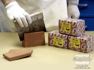 לחיצה להגדלת תמונה יוצרים מ חימר נטול גופרית LBT\NSP קווי הפרדה עבור חלקי מעיל התמיכה השונים.