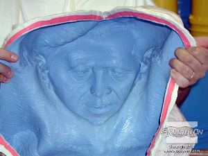 לחיצה להגדלת תמונה תבנית ה פוליאוריטן Brush-On העתיקה במדוייק את פרטי המודל המקורי.