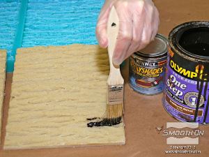 לחיצה להגדלת תמונה צובעים את הPlasti-Paste® II בשני גוונים לקבלת צבע ריאליסטי. ראשית מורחים שכבת בסיס כהה.