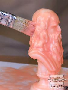 לחיצה להגדלת תמונה מכסים את כל המודל ואת הלוח בשכבה השניה ומניחים לסיליקון  Rebound® 25 להתמצק במשך 60 דקות.