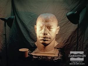 לחיצה להגדלת תמונה ניתן להשתמש במנורות חימום כדי להאיץ את התמצקות ה פוליאוריתן לתבניות במריחה Brush-On® 40.