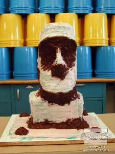 לחיצה להגדלת תמונה לאחר שמסיימים למרוח את שכבת הסיליקון Dragon Skin® 10 FAST הסמיכה והעבה מניחים לחומר להתמצק במשך כ-45 דקות.