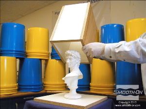 לחיצה להגדלת תמונה מניחים את מסגרת העץ על המודל המקורי.