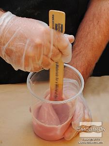 לחיצה להגדלת תמונה מערבבים את כל המרכיבים בקפידה במיכל נקי.