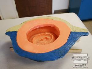 לחיצה להגדלת תמונה משתמשים בתבנית סיליקון למריחה Rebound® 25 בשני חלקים עם מעיל תמיכה.