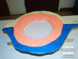 לחיצה להגדלת תמונה מניחים לסיליקון להתמצק.