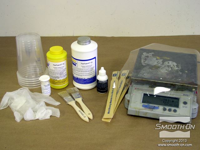 מכינים את כל החומרים והכלים לתהליך.