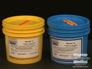 לחיצה להגדלת תמונה כדי להכין את התבנית משתמשים בסיליקון ליציקה ללא שימוש בואקום Mold Star® 15. יחס הערבוב של הסיליקון הוא 1:1 לפי נפח.