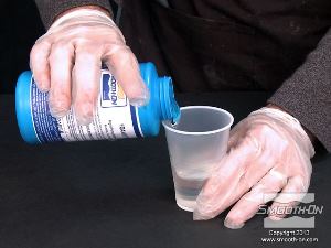 לחיצה להגדלת תמונה מודדים כמות שווה של מקשה של הקצף פוליאוריתן קשיח Foam-iT!®5.