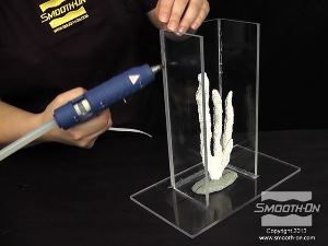 לחיצה להגדלת תמונה ממשיכים להדביק עד שמסגרת התבנית מושלמת.