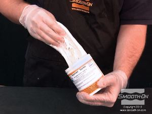 לחיצה להגדלת תמונה מודדים את הבסיס של בצק סיליקון לתבניות Equinox® 40.