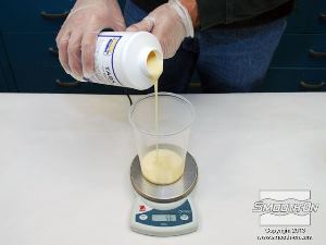 לחיצה להגדלת תמונה שוקלים את המקשה.