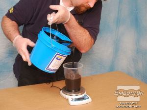 לחיצה להגדלת תמונה מודדים את חלק B של הTASK 14. יחס הערבוב הוא 100A:150B, לפי משקל.