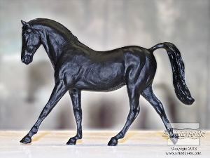 לחיצה להגדלת תמונה יציקת פוליאוריתן קשיח שחור Smooth-Cast® ONYX ה צבע השחור עמוק ועשיר. היציקה מעתיקה את פרטי המודל המקורי באופן מושלם.