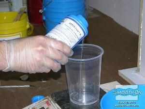 לחיצה להגדלת תמונה בעזרת משקל גרמים מדוייק שוקלים גם את המקשה.