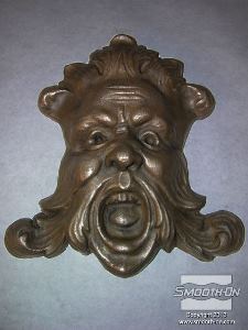 לחיצה להגדלת תמונה מניחים למשחת הנעליים להתייבש ולאחר מכן עוברים עליה עם בד רך ויבש כדי להסיר שאריות.