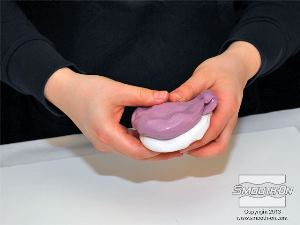 לחיצה להגדלת תמונה לבצק סיליקון Equinox 38 יש זמן עבודה של 4 דקות בטפ' חדר של 23 מעלות צלזיוס.