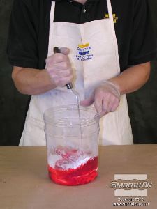 לחיצה להגדלת תמונה מערבבים את חלק B עם הUre-fil® 7 ביסודיות לפני שמוסיפים את חלק A.