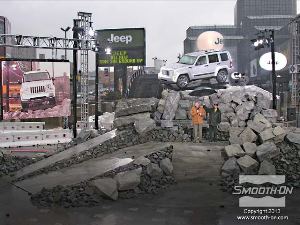 לחיצה להגדלת תמונה חברת Chrysler השקיעה מאות אלפי דולרים בהכנת תצוגת הג'יפ והדובר של החברה שיבח את Beyond Design ואת Scenic Technologies ואמר ש